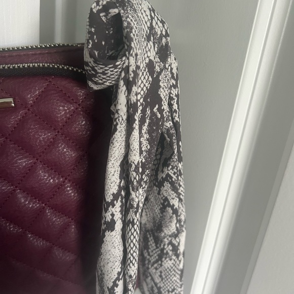 Steve Madden Maroon Crossbody bag - Picture 3 of 5